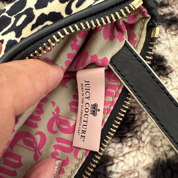 Juicy Couture leopard wristlet - Picture 4 of 6